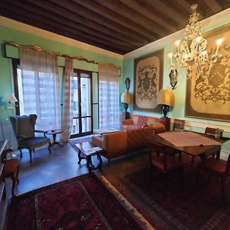 Luxury Apartment Near Rialto Bridge Венеція Екстер'єр фото