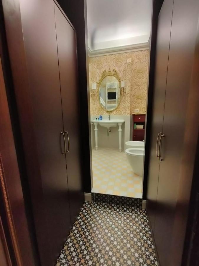 Luxury Apartment Near Rialto Bridge Венеція Екстер'єр фото