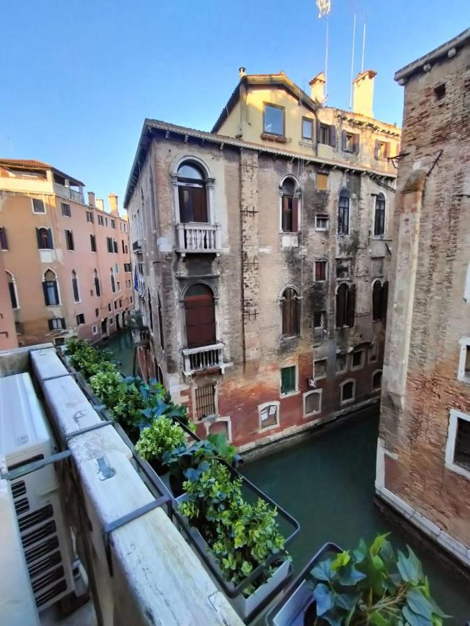 Luxury Apartment Near Rialto Bridge Венеція Екстер'єр фото