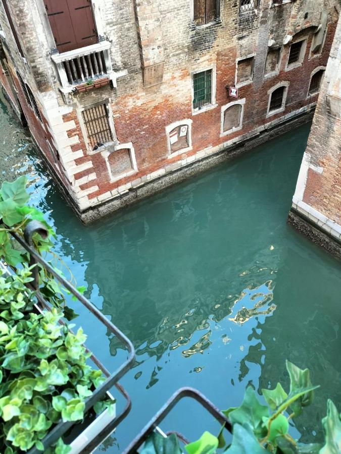 Luxury Apartment Near Rialto Bridge Венеція Екстер'єр фото